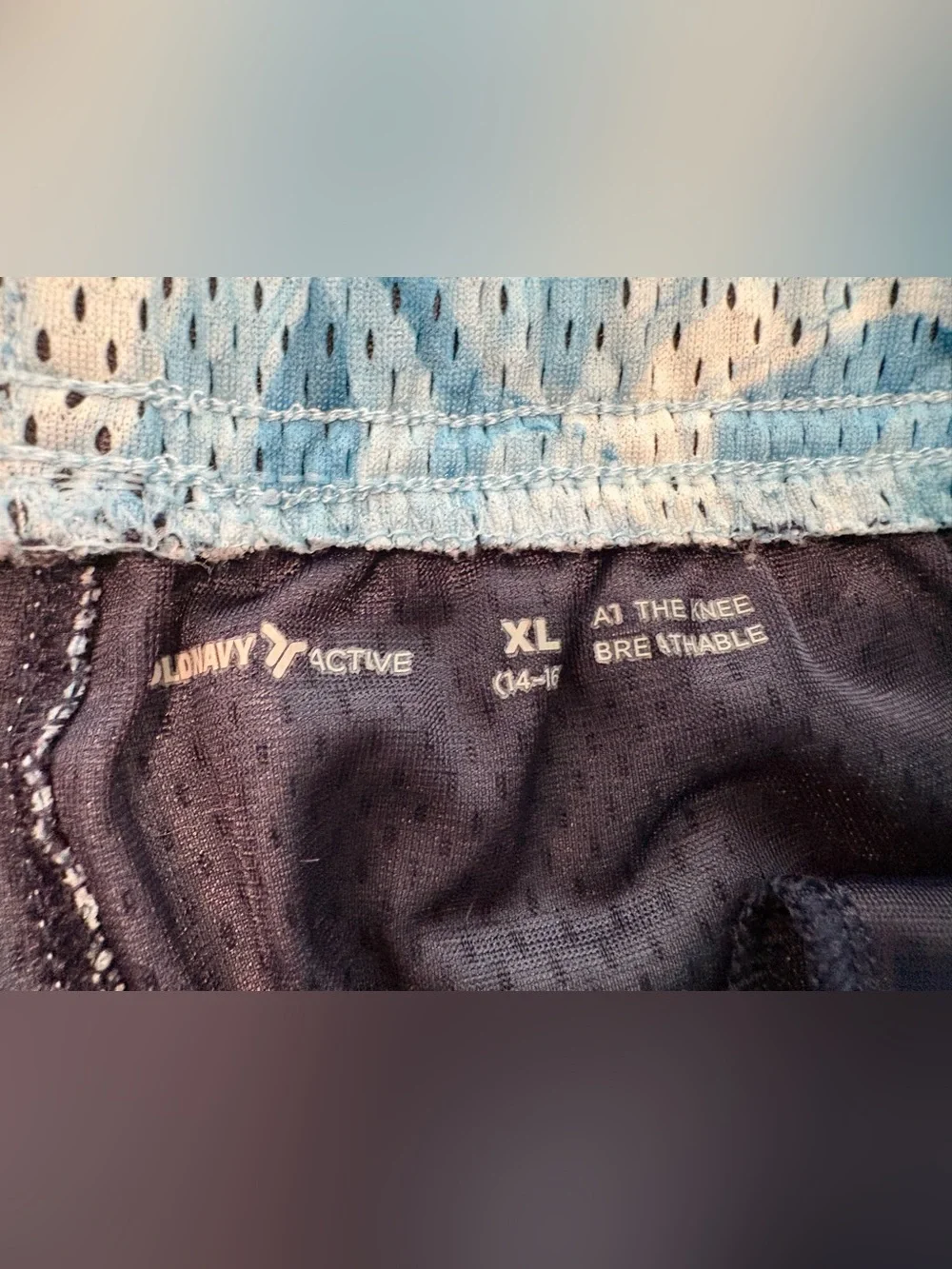 Old Navy Boys Baskeball Shorts Size XL 14/16